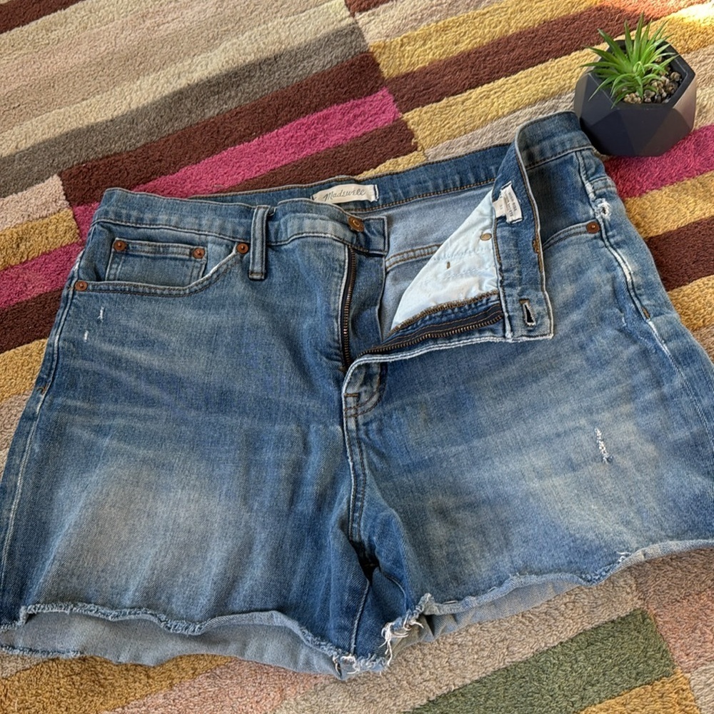 - Madewell High-Rise Denim Shorts size 32 - Picture 9 of 16